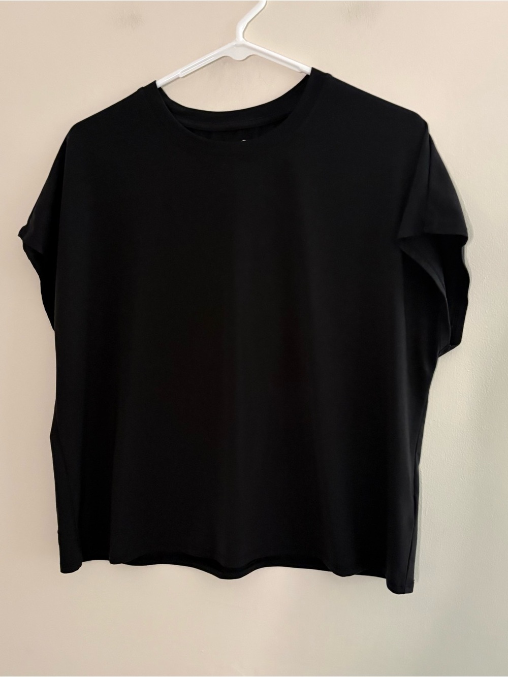 AVIA Women’s Large Black Short Sleeve Shirt Open Back Yoga Gym